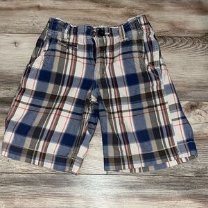 Boys plaid Gap shorts size 7